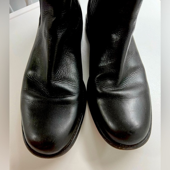 Frye Men’s 10 D wide Black